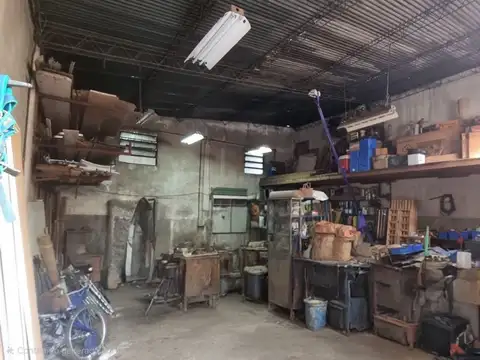 VENTA CASA 5 AMB MAS GALPON PABLO PODESTA 600 M2