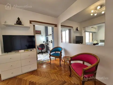 Independencia  al 2500 entre Saavedra y Alberti