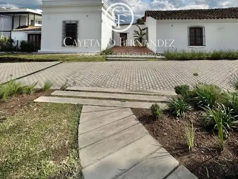 Calle 2 2 , Piso 1