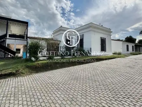 Departamento en Venta en Almeria Urbanizacion, USD 74.000