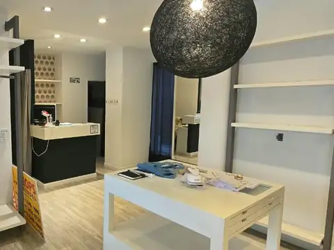 Local en Alquiler en Olivos, $ 980.000