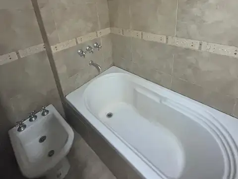 Av 59 - Alsina 2900, Piso 3