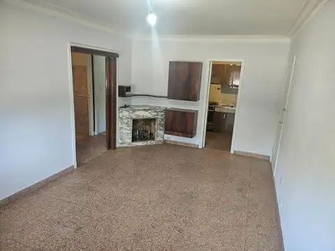 Depto Tipo Casa en Alquiler de 2 dormitorios