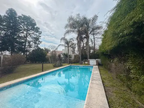 Casa en Venta con 1 cochera