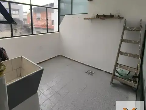 Depto Tipo Casa en Venta 50 años