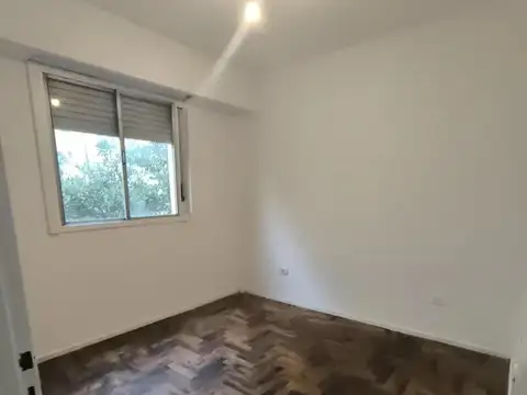 PH en venta - 2 Dormitorios 1 Baño - Valentín Alsina