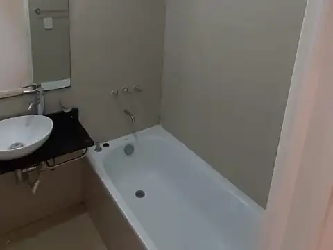 ÁLQUILA DEPARTAMENTO 2 AMB. C PILETA  - PILAR