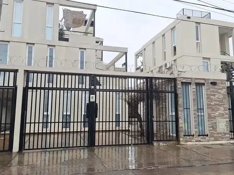 ÁLQUILA DEPARTAMENTO 2 AMB. C PILETA  - PILAR