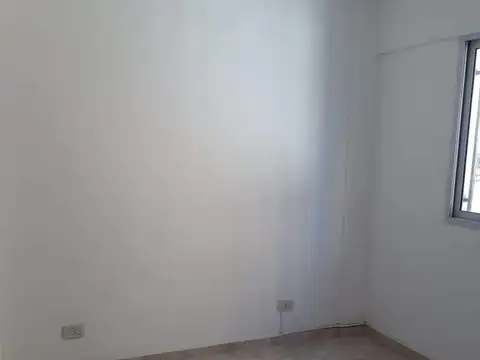 Departamento en Alquiler en Republica De La Sexta, $ 290.000