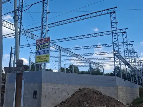 GALPON 600m Moreno 2 de Abril 