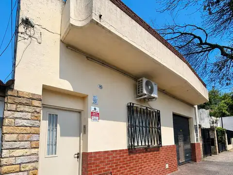 PH DE 3 AMBIENTES CON JARDIN Y TERRAZA PROPIOS