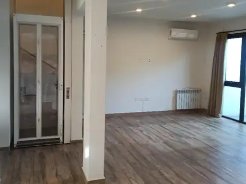 Depto Tipo Casa en Venta en Villa Belgrano, USD 260.000