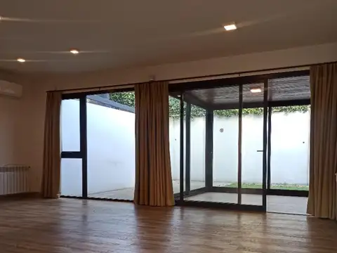 Depto Tipo Casa en Venta de 3 dormitorios