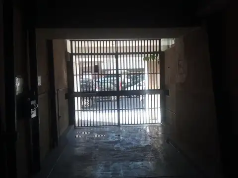 COCHERA EN VENTA EN ALMAGRO CERCA AVENIDA RIVADAVIA