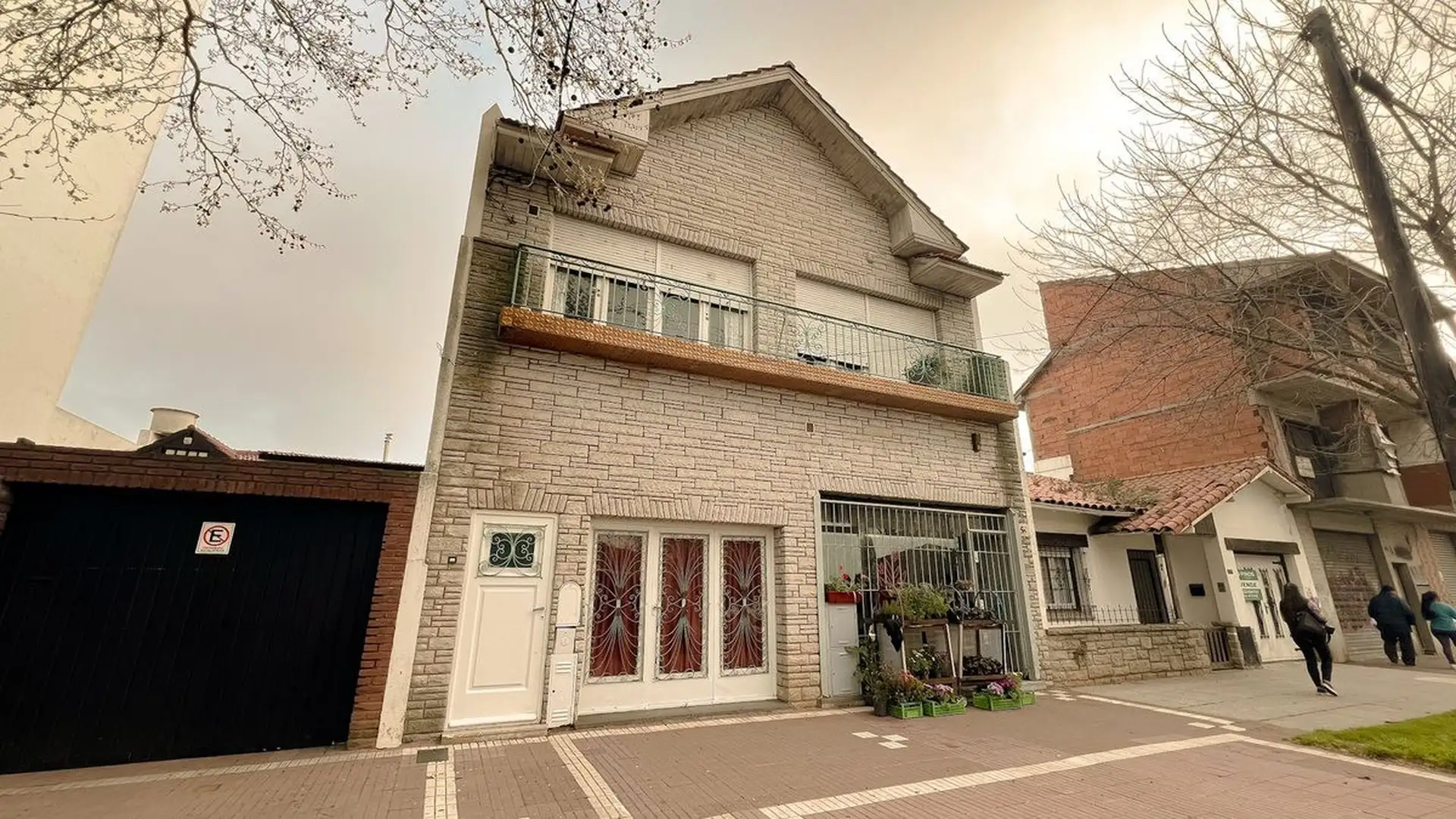 Casa con local comercial en Estación Norte, 3 amb, 224m²