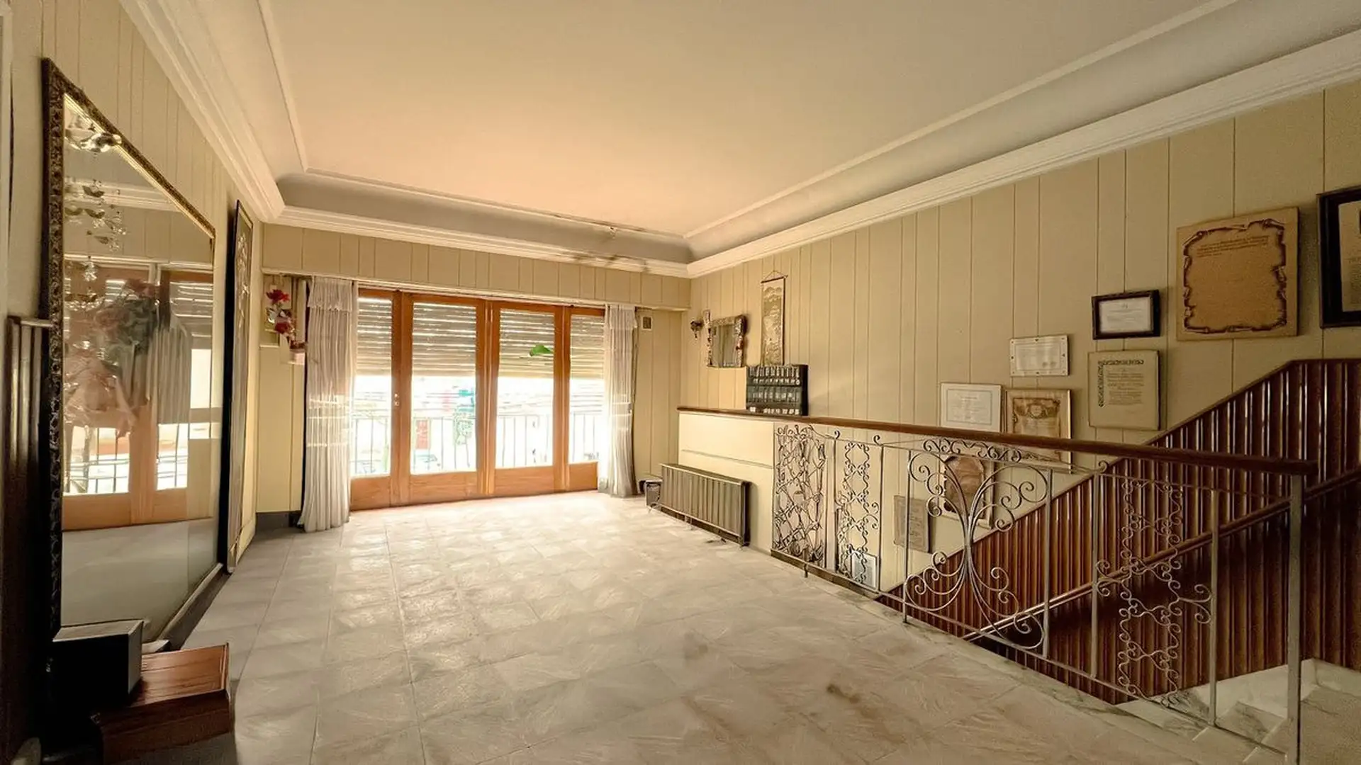Casa con local comercial en Estación Norte, 3 amb, 224m²