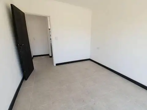 Departamento en venta - 2 Dormitorios 1 Baño - Cochera - 95Mts2 - Venado Tuerto, Santa fe