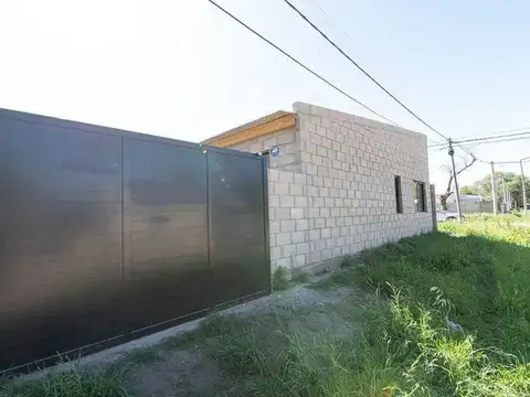 Saavedra e/ Azcoaga y José Valdez