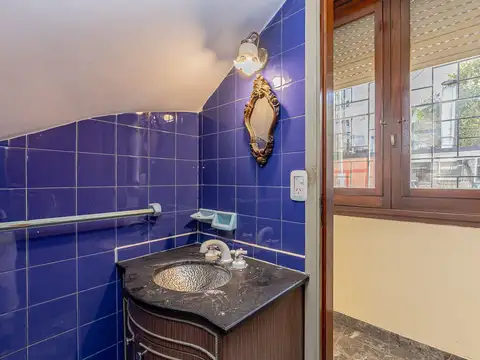 Casa 5 ambientes con 1 baño