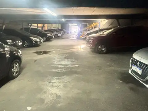 VENTA GALPON BARRACAS