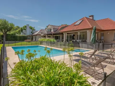 Casa en Venta en Los Lagartos, USD 975.000