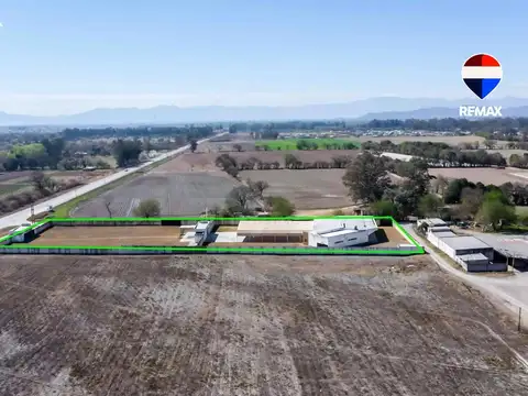 Local comercial mas terreno venta camino colon