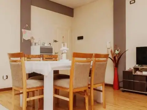 Alvear 300, Piso PB