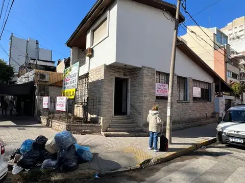 Casa en Alquiler de 3 dormitorios