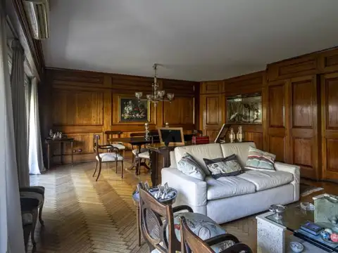 Lafinur y Av. Cerviño