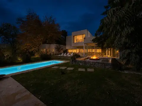 Venta Casa en Club de Polo La Cañada