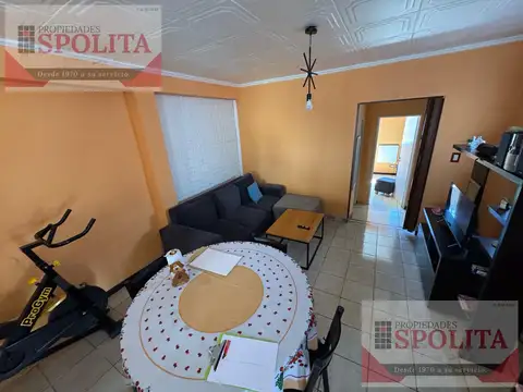 Depto Tipo Casa 2 ambientes con 1 baño
