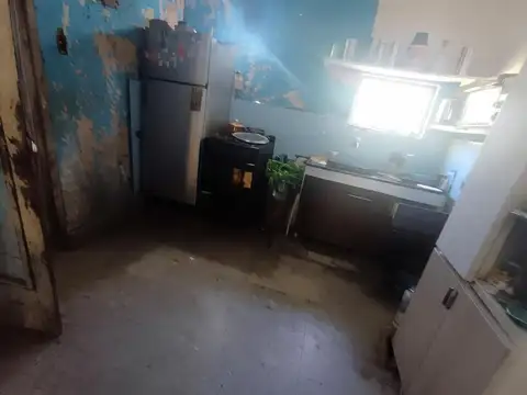 Casa 5 ambientes con 1 baño