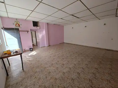 Local en Alquiler en Barrio San José, $ 500.000
