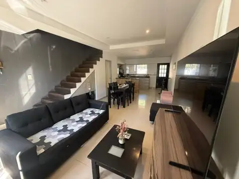 VENTA DUPLEX 4 AMB. PJE. CACTUS DON TORCUATO