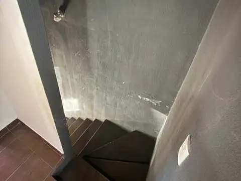 Depto Tipo Casa 4 ambientes con 2 baños