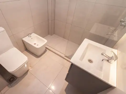 VENTA DE PH 2 AMBIENTES EN FLORES
