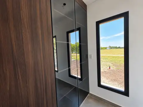CASA EN VENTA EN LA ELINA LUJÁN 4 AMBIENTES | A ESTRENAR