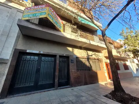 Casa 5 ambientes c/ cochera -Zona Boedo-