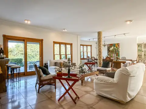 Casa en venta, 4 dormitorios en Malvinas Argentinas - San Jorge Village