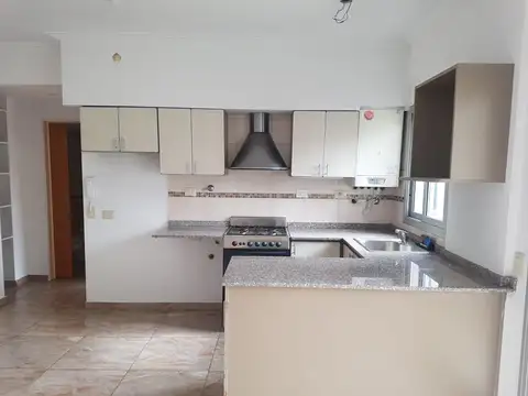 Departamento en Alquiler en Boedo, $ 800.000