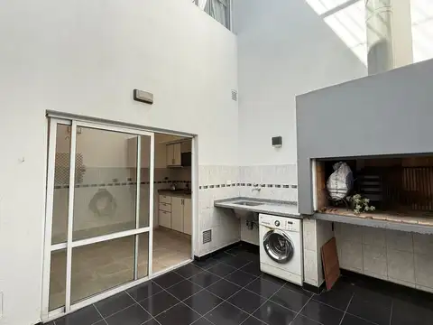 Galpon en Alquiler en Jorge Cura, $ 2.900.000