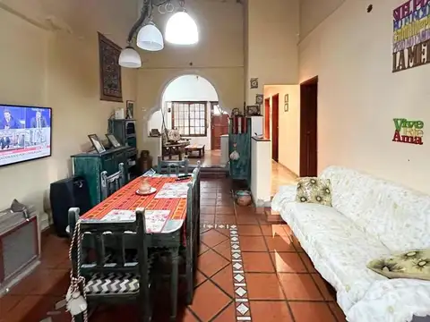 CASA 3 AMBIENTES - PARQUE SAN MARTIN