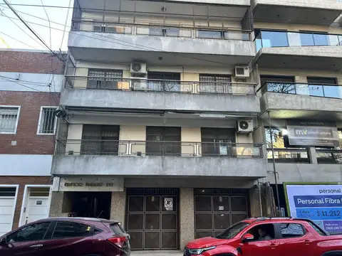 IMPECABLE 3 DORMITORIOS CON COCHERA CALIDAD PAGANO