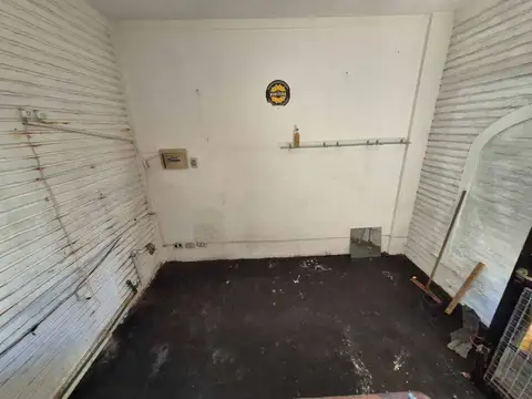 LOCAL COMERCIAL EN PLENO CENTRO DE VALENTIN ALSINA