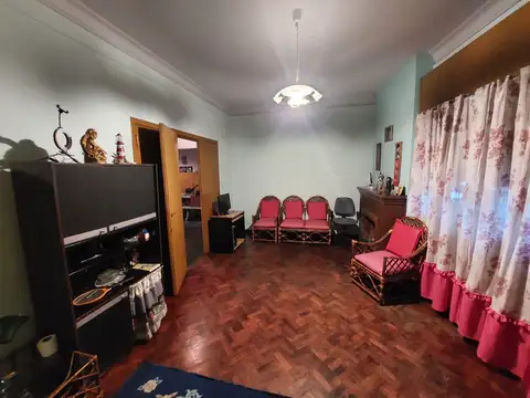 Casa en Venta en Ramos Mejia Sur, USD 170.000
