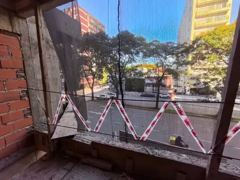 MONOAMBIENTE CON COHERA Y BALCON TERRAZA