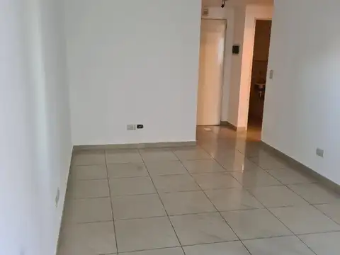 Departamento en Alquiler en Lomas de Zamora, $ 650.000