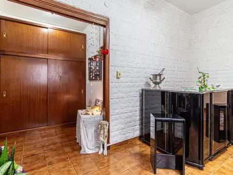 Depto Tipo Casa en Venta en Flores, USD 78.000