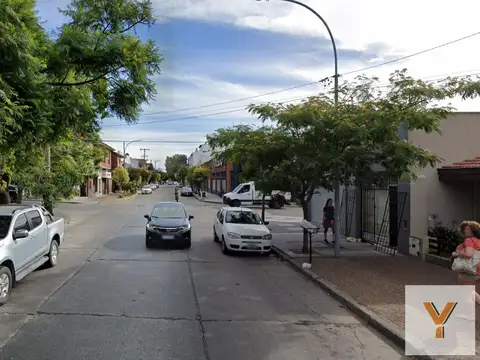 Depto Tipo Casa en Venta al Este