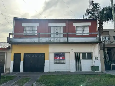 2 UNIDADES FUNCIONALES CASA Y CONSULTORIOS 